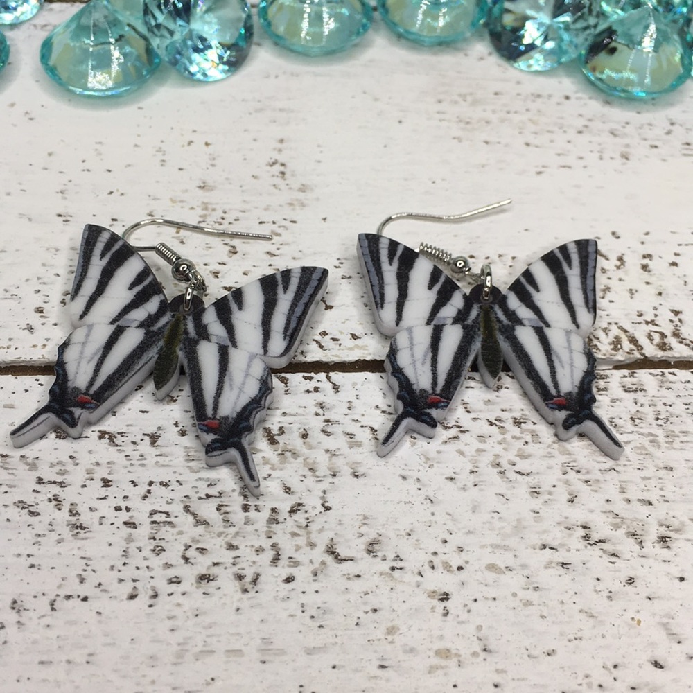 Zebra Acrylic Butterfly Earrings - Picture 4 of 8
